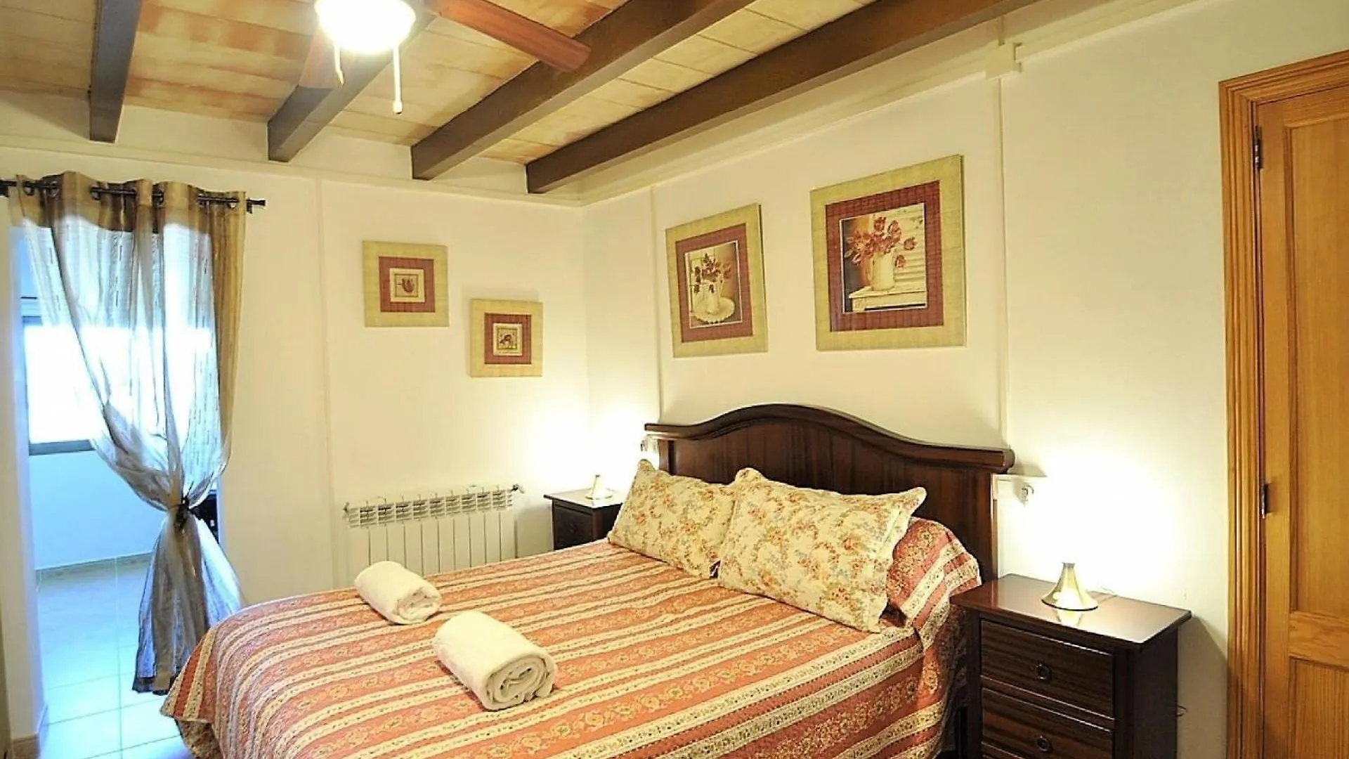 Ferienhaus Mit Privatpool Fuer 5 Personen Ca 200 Qm In Montuiri, Mallorca Binnenland Von Mallorca Spanien
